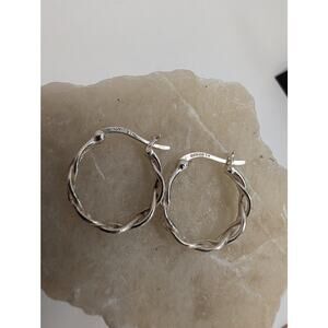 Sterling Silver 925 Twisted Hoop Earrings Hinged Closure 2.5g